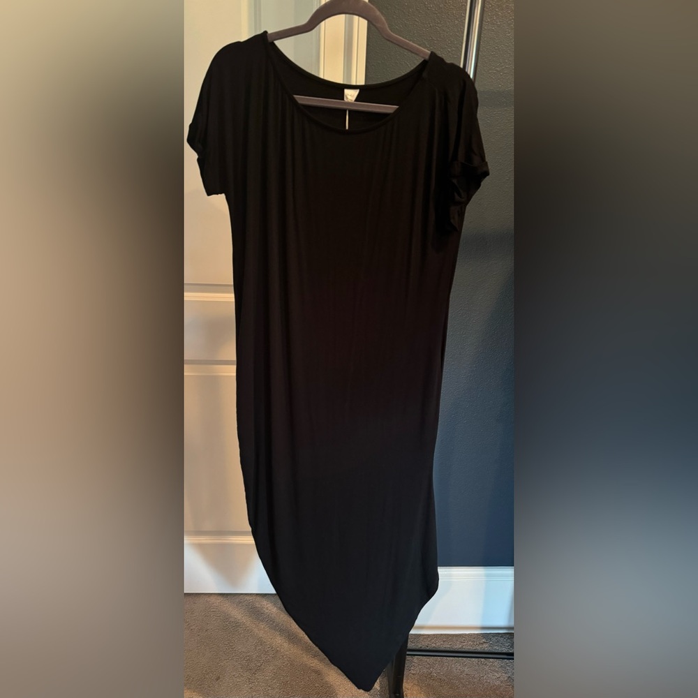 Description in photos, color – black